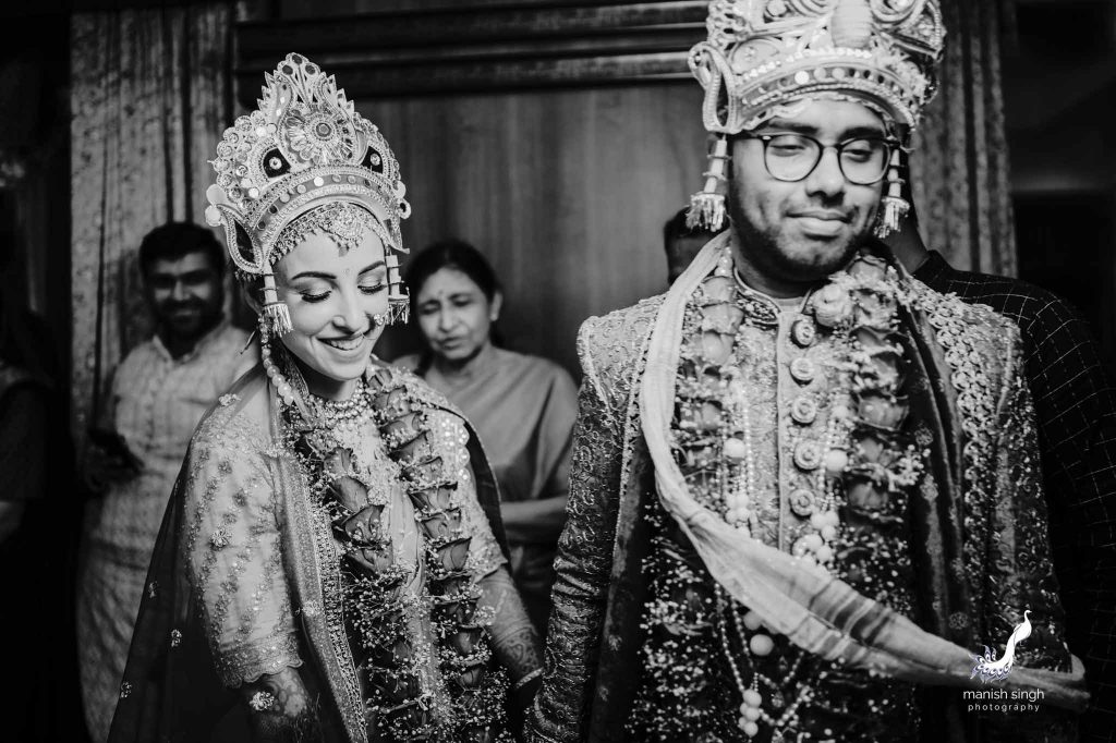saat phere during hindu wedding